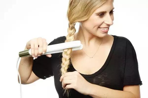 烫一次性卷发不伤发,100%不伤头发的卷发方法