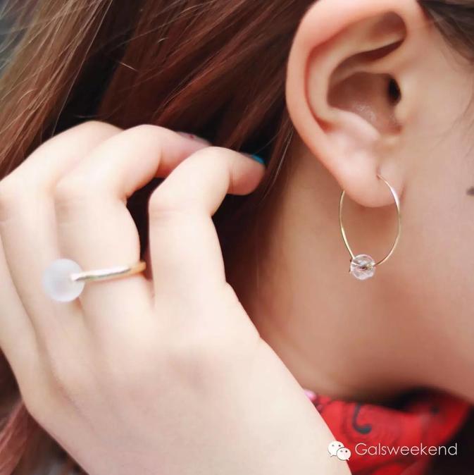 一件衬衫三种穿搭三种场合,男明星穿tb衬衫怎么搭