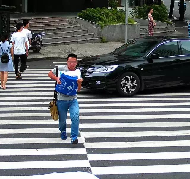 福州交通违规在哪里处理,福州行政部门交通违法行为通告