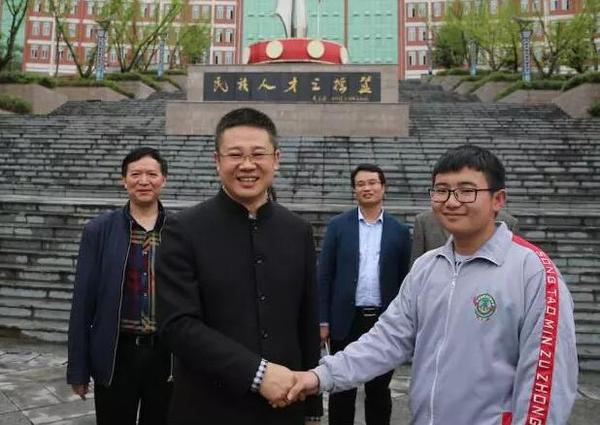 罗麦启明公益全部视频,罗麦启明完整版视频