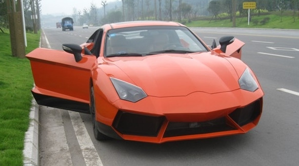 小伙3万改酷派为*博兰**基尼，开去女方家丈母娘说婚事妥妥