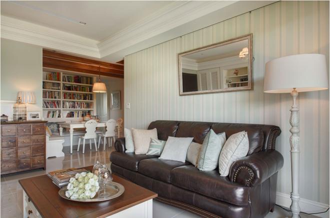 pvc壁纸和无纺布壁纸哪个好,新房装修用壁布还是壁纸好