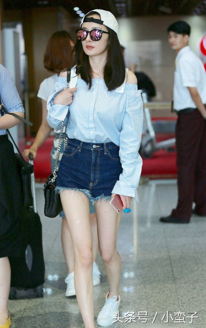 女星最新机场街拍 杨幂甩了郑爽N条街
