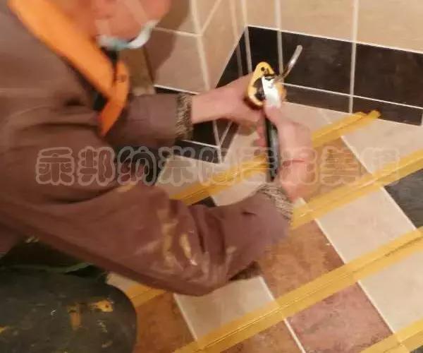 瓷砖美缝高品质施工,匠心高端瓷砖美缝