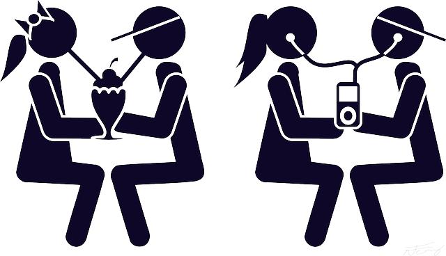 再度归来的新浪爱问共享资料,仍旧没避开PC时代的“遗毒”盗版