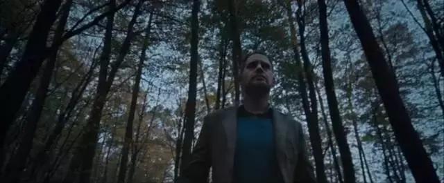 我丝毫不怀疑，这位导演曾来过云南尝过“毒蘑菇”