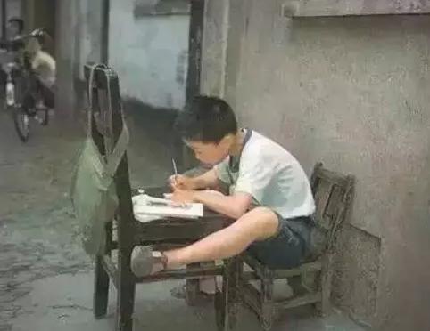 没有空调的年代是怎么活的,在没有空调的年代如何度过夏天的