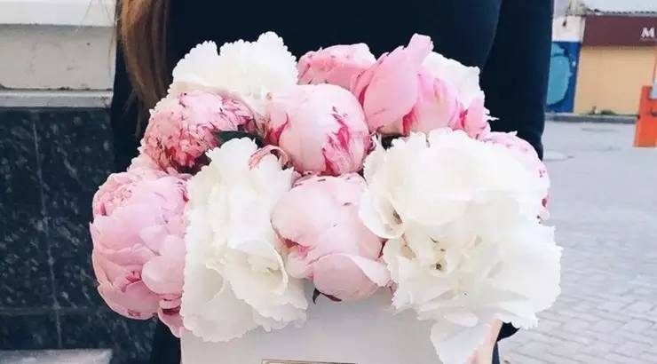 如何对待自恋型男友,如何与自恋型恋人相处