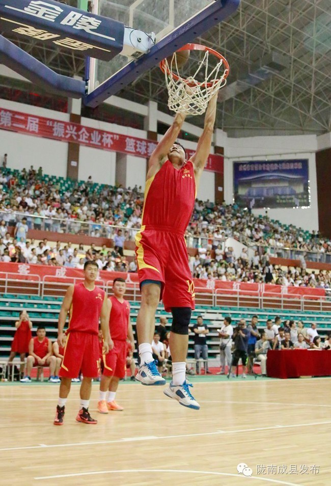 关注男篮比赛,最新篮球比赛精彩集锦