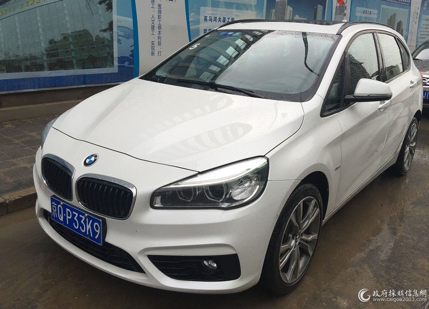 华晨宝马218两厢大屏,宝马218空间大吗