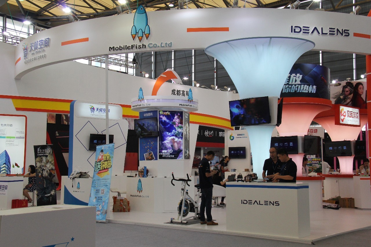 cj展会,展会现场vr游戏