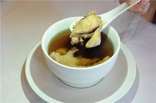 大厨教路这款汤润而不燥，是上班族必备的