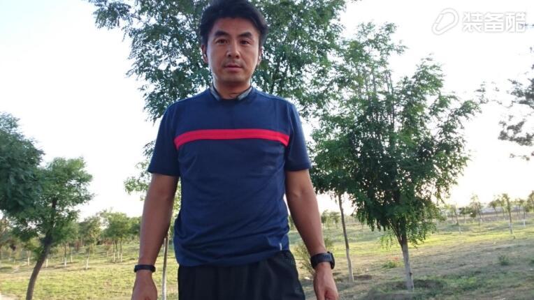 专业驴友对毛运动T恤的深度体验