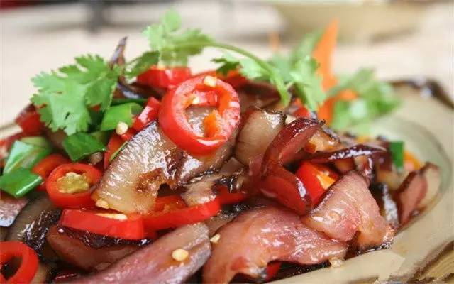 云南各种稀奇古怪文化菜名,云南稀奇古怪的菜名大全