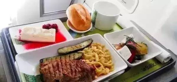 各国飞机餐大盘点,飞机旅行省钱餐