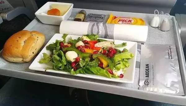 各国飞机餐大盘点,飞机旅行省钱餐