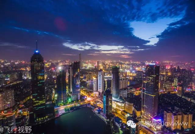 飞手航拍教程,飞手操作无人机视频