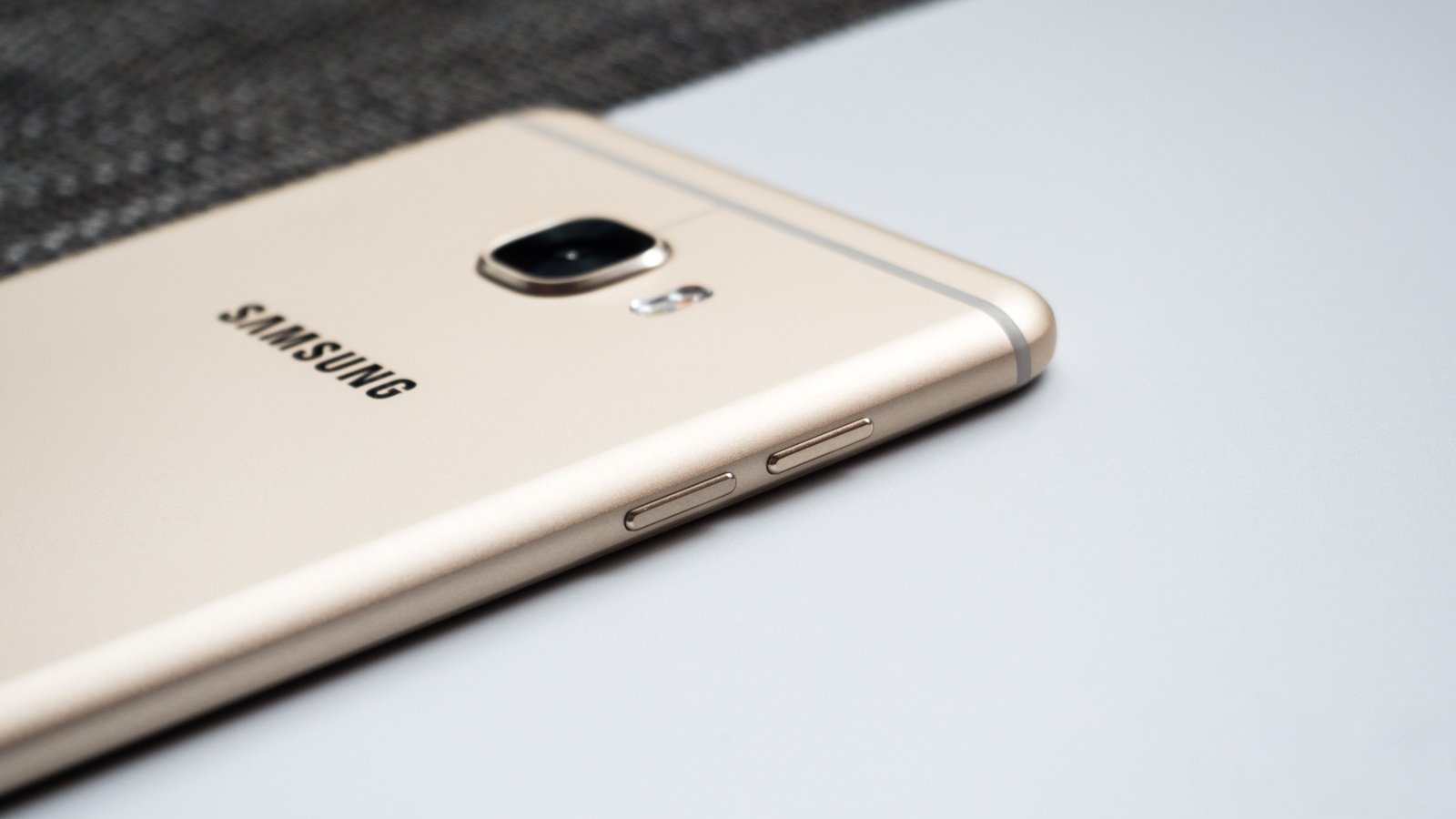 iphone7以下的手机有哪些,目前苹果7还值得入手的手机