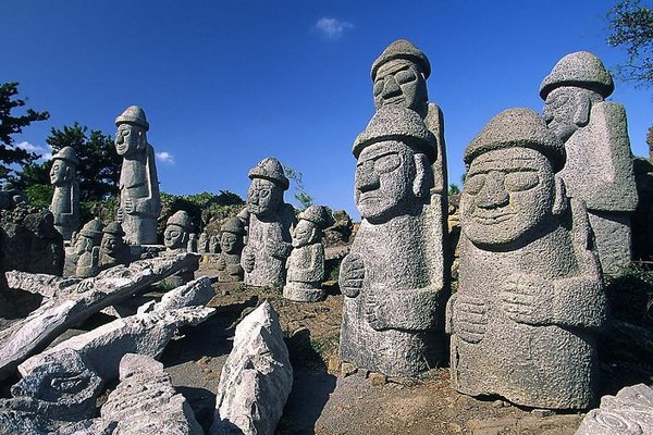 在青岛怎么办理韩国旅游加急签证,去韩国签证怎么办理多少钱