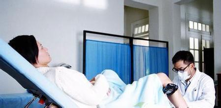 孕妇生孩子经历三大尴尬事,孕妇顺产生孩子的痛苦