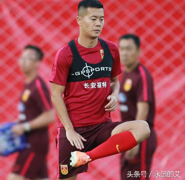 12强国足1-1澳大利亚,世预赛12强赛国足对阿曼