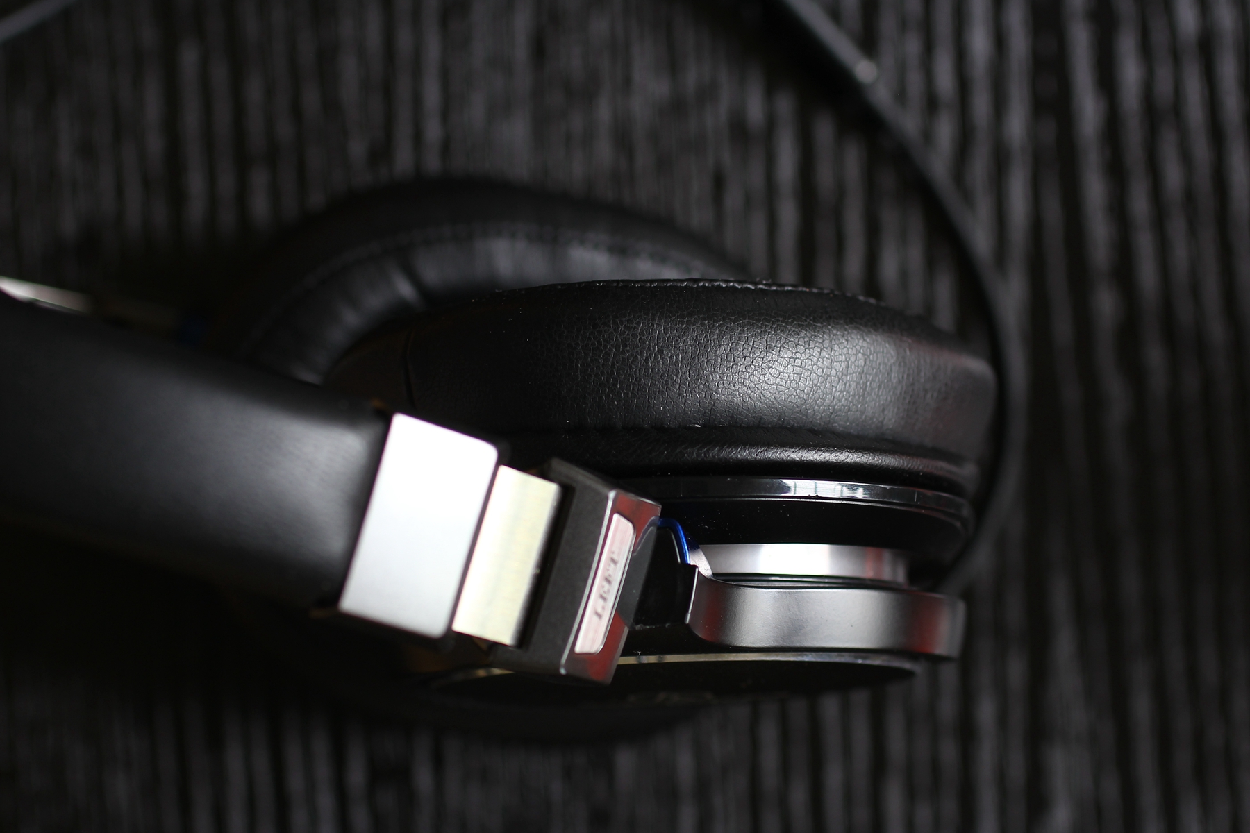 和经纪人无关，“陌生人妻”可以抱回家！铁三角MSR7试听体验