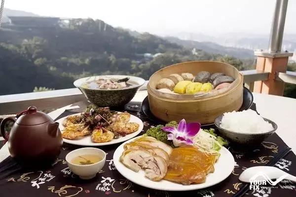 与摄影师骑行脚踏车体验台北市民生活