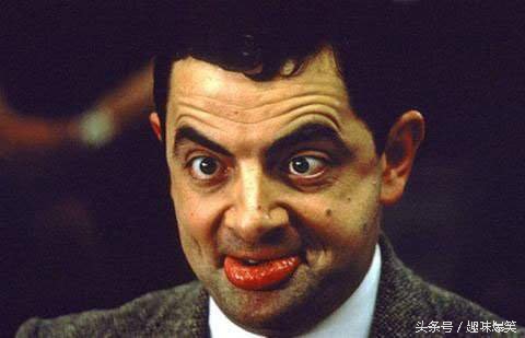 今天第一次看到女朋友下面,黑不溜秋的两片肉,我发飙了。