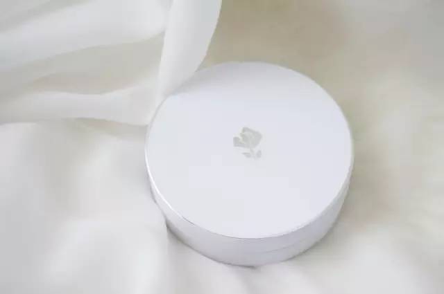 为了女儿卖化妆品,为了买东西什么话都敢说