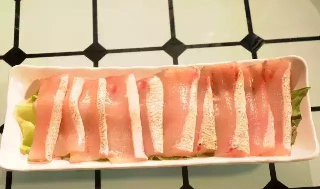 这家神奇的鱼火锅，一路从龙岗火到市中心，两年狂开7家分店！