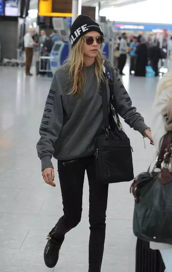 美式hiphop高街连帽卫衣,宽松潮牌oversize薄款卫衣搭配