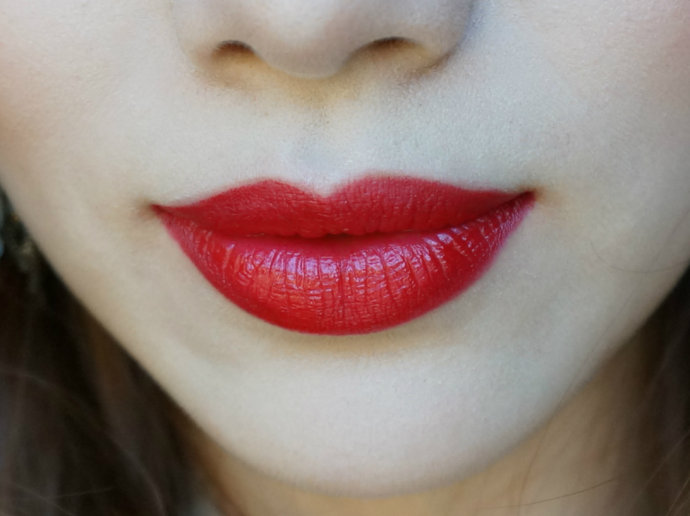 为何不适合正红色口红,女人一定要有一支正红色口红