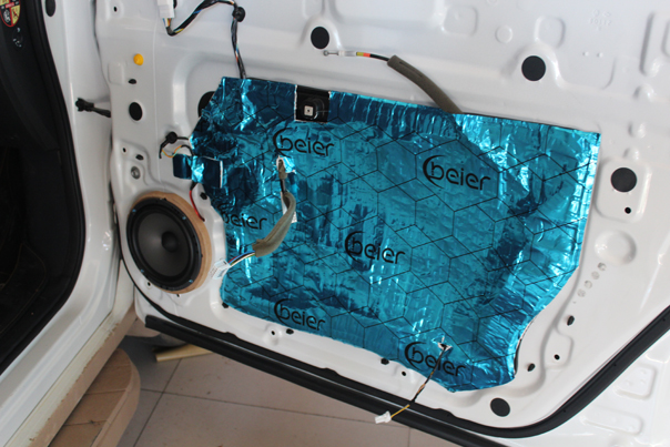 雷诺科雷傲音响升级,雷诺科雷傲2.0豪华音响怎么样