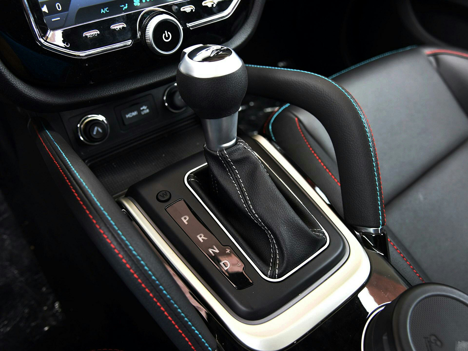 sr7众泰质量怎么样,买众泰sr9真的不好吗