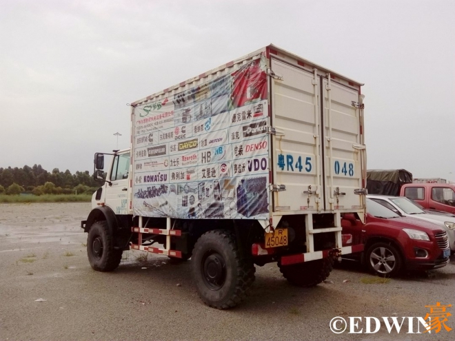 乌尼莫克u5000与u4000有何不同,奔驰乌尼莫克u400军用卡车