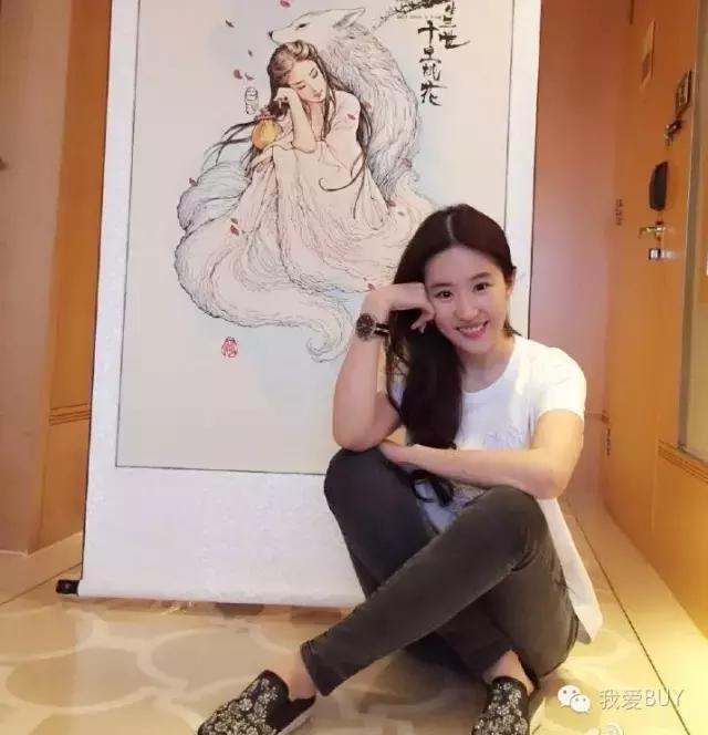 每周女星*服私**秀:89元T成功俘获刘诗诗,杨幂270元T够亲民