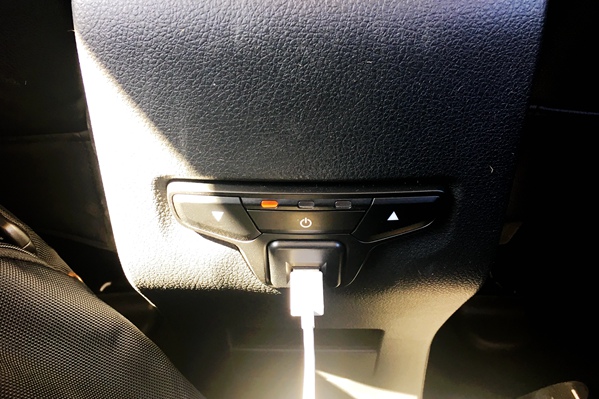 试驾宝马x7新款,新款斯威x7正式上市