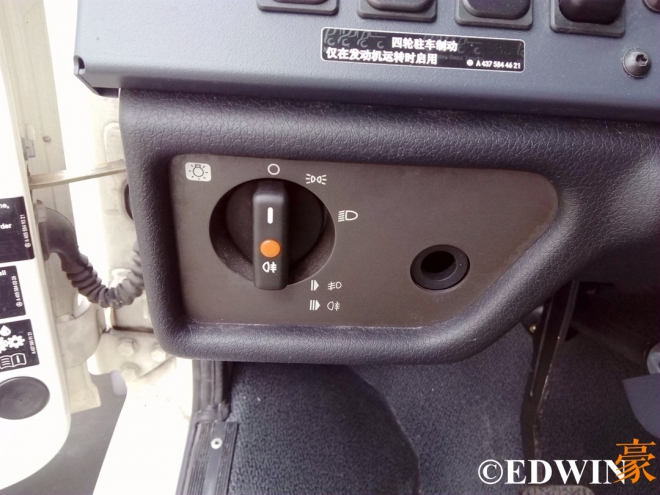 乌尼莫克u5000与u4000有何不同,奔驰乌尼莫克u400军用卡车