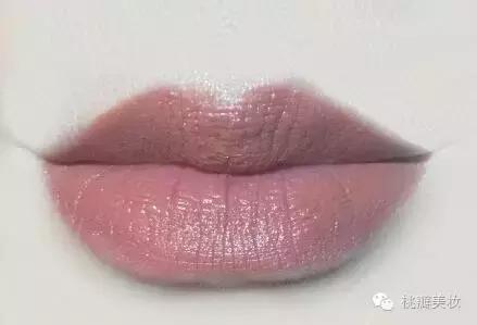 口红试色冬季最爱用的五支唇膏,温柔豆沙色口红推荐哪款