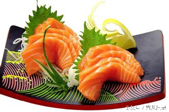 孕妇能生吃三文鱼吗,三文鱼排可以生吃吗