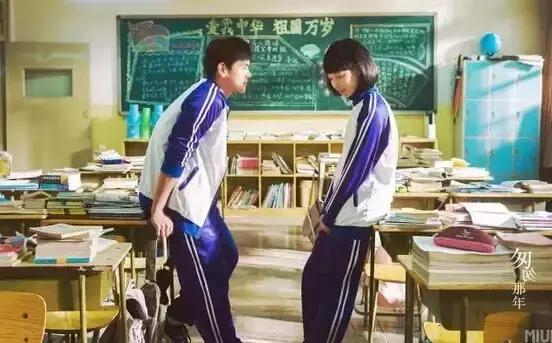 郑州哪些中学蓝色校服好看,郑州各中学校服