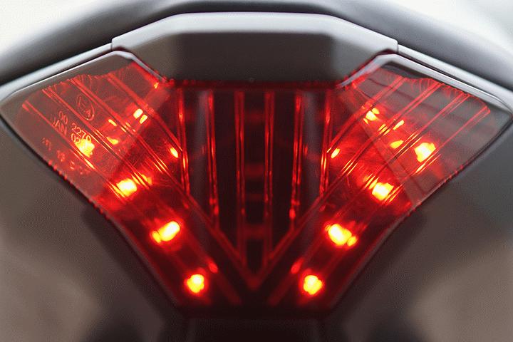 雅马哈mt072023款评测,雅马哈mt07在街车中是什么水平