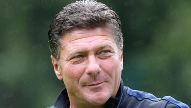 内德看英超微博,内德专栏新赛季看曼联什么