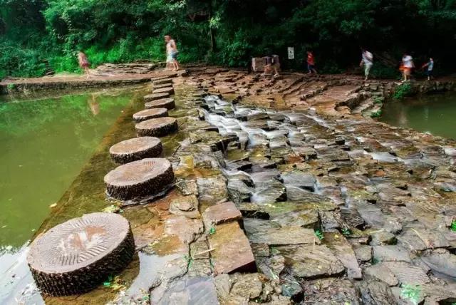 悬泉飞瀑的风景图,悬泉山瀑布在什么地方