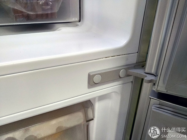 哈,你家的冰箱能安装QQ斗地主吗?