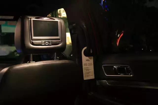 先定一个小目标，比方说先来辆福特探险者