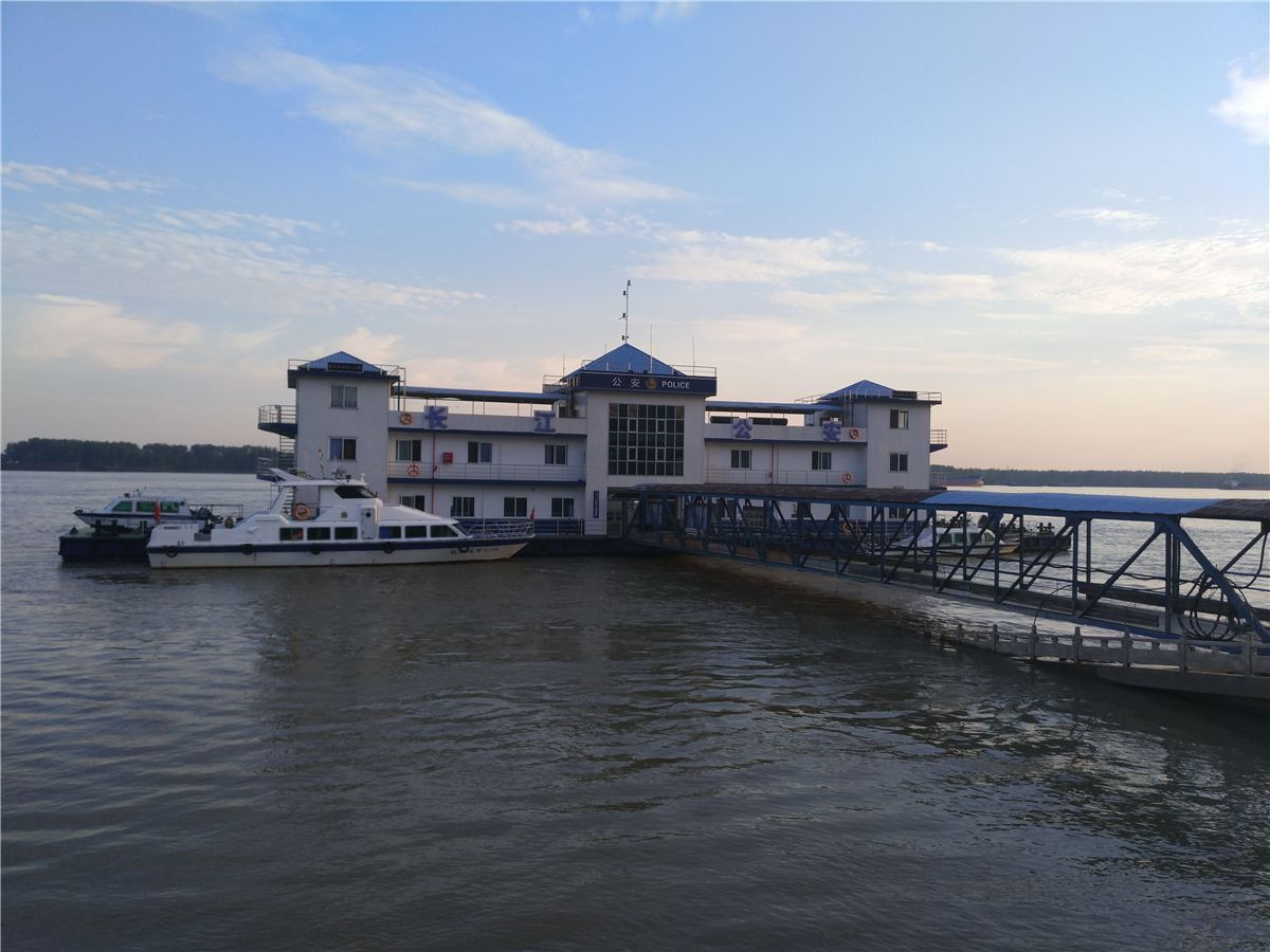 搭载骁龙820,4G+64G,跑分13万!努比亚Z11体验