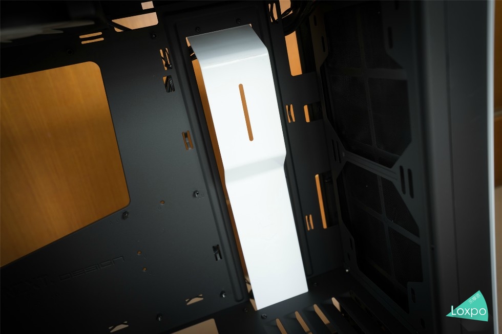 还用为你的机内空间发愁？NZXTS340体验