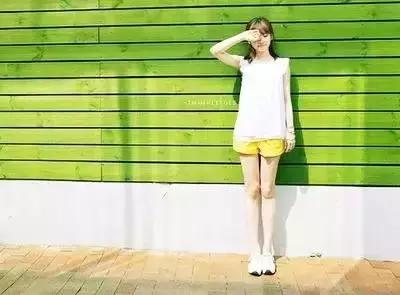 夏日颜值大作战，做不脱妆的美少女！约吗？