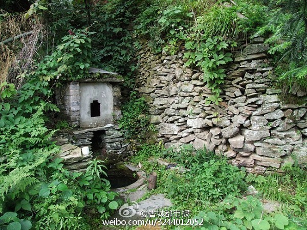 这是闹哪样？七夕，咸宁一楼盘竟给小孩送避孕套！